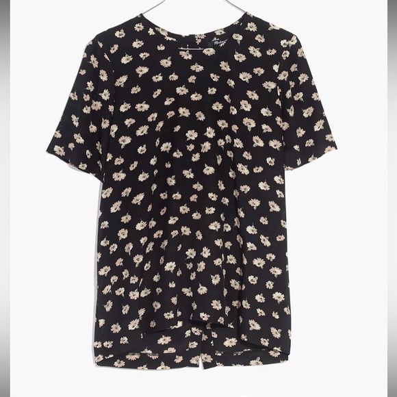 Madewell Tops - Madewell Seattle floral black floral button back top
